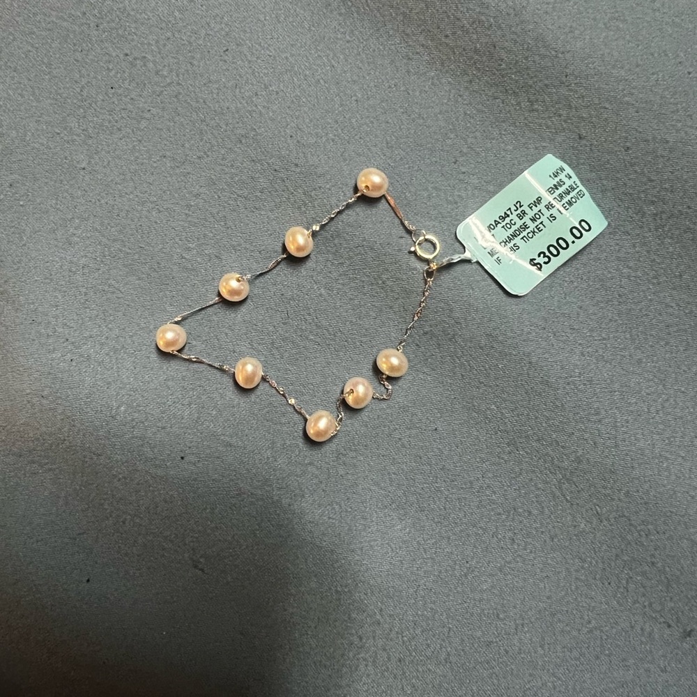 Belk Real Pearl Bracelet
